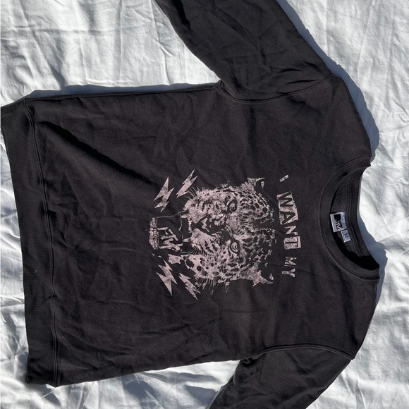 MTV Cheetah Long Sleeve Sweatshirt With Lettering - Picture 4 of 5